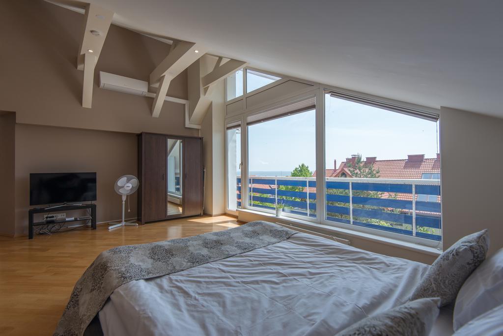Appartement Parnidzio Kopa à Nido Chambre photo